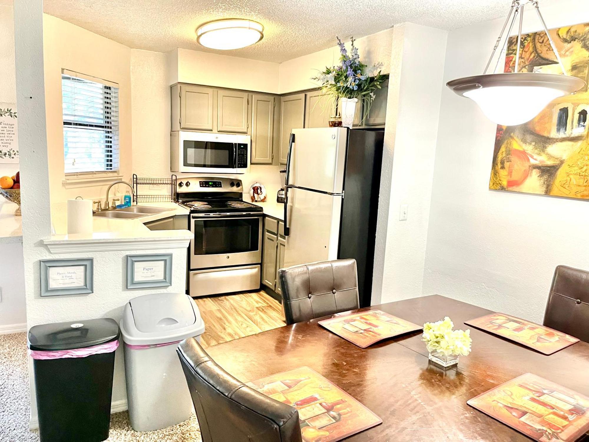 Daytona 2 Bed Apartment 10 Minutes To Beach With Balcony Порт-Орандж Екстер'єр фото